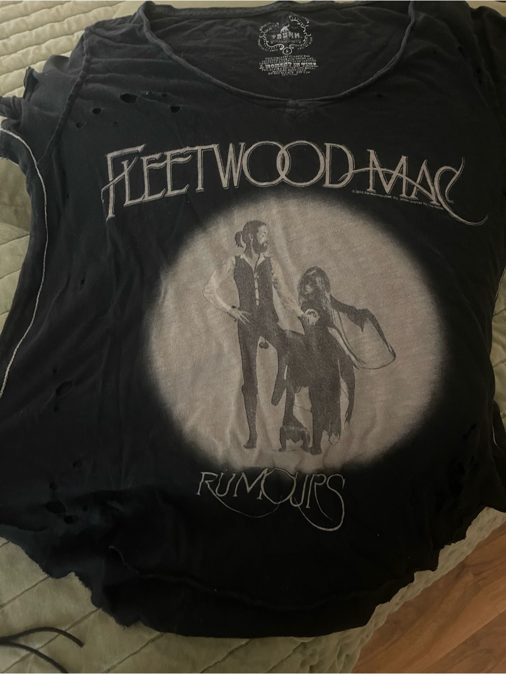 Small runs large Fleetwood Mac Rumours Black Graphic Band Tee